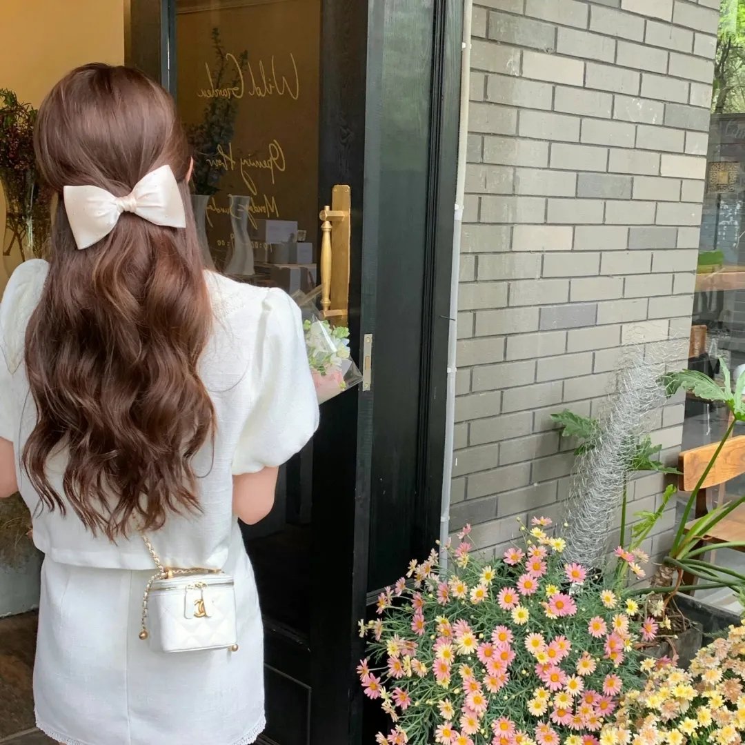龙月